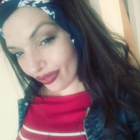 Meet your Posher, Amber - Picture 1 of 1